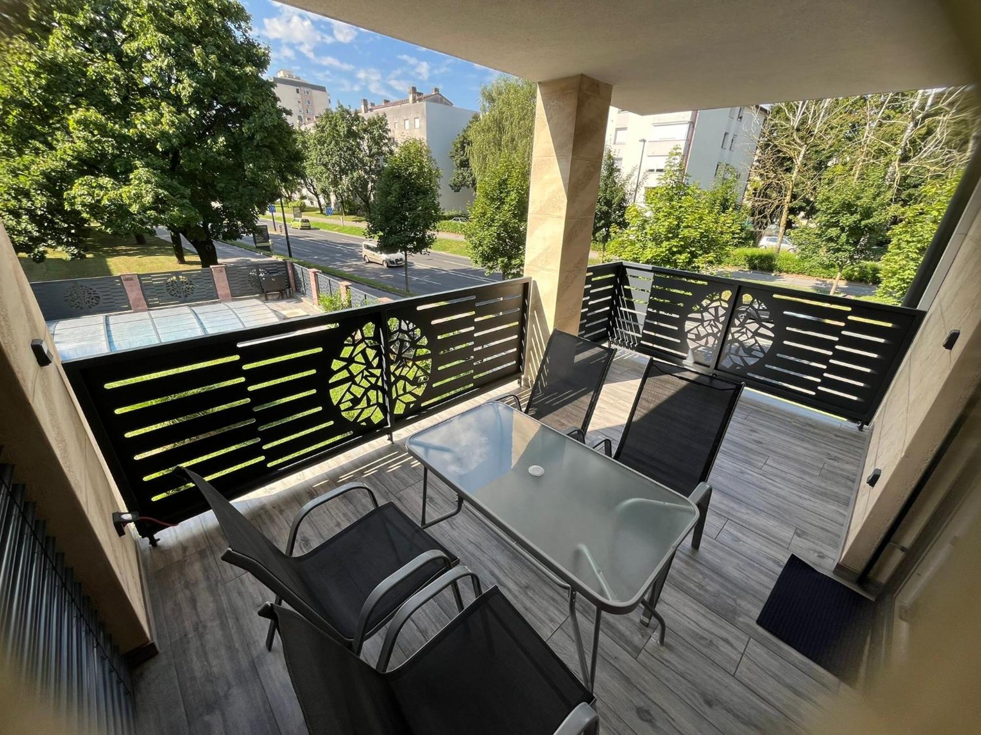 Vila Moste 2 - Free Parking & Pool, Ev Station Lublaň Exteriér fotografie
